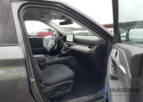 2025 Ford Explorer Active z USA, uszkodzony, nr VIN 1FMUK7DH3SGC19044